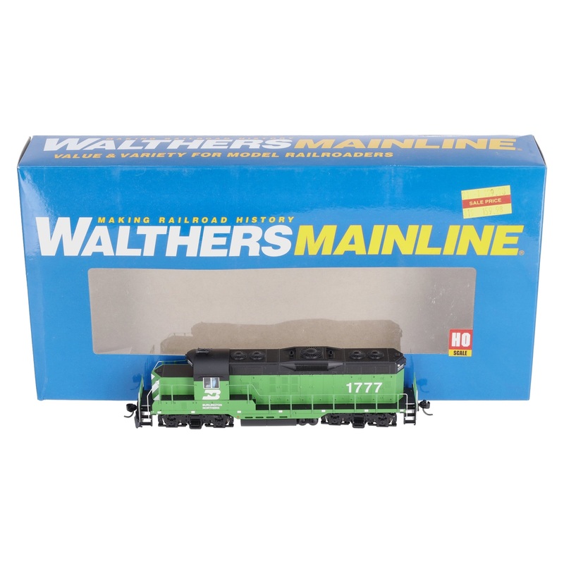 Walthers 910-20403 HO Burlington Northern EMD GP9 Phase II Diesel Loco #1777 NIB