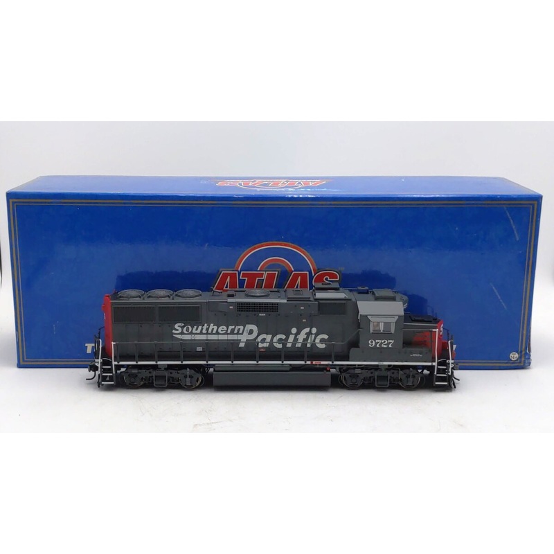 Atlas 2267-2 O Southern Pacific GP-60 Locomotive #9727 (2-Rail) w/DCC EX/Box