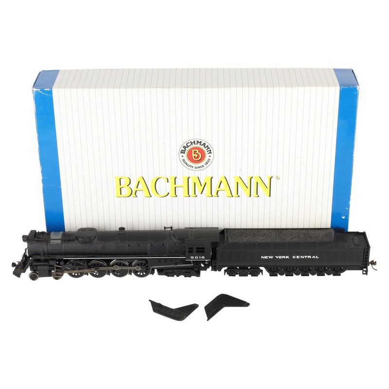 Bachmann 11306 HO Scale Niagara 4-8-4 Locomotive & Tender #5016 w/ Smoke EX/Box