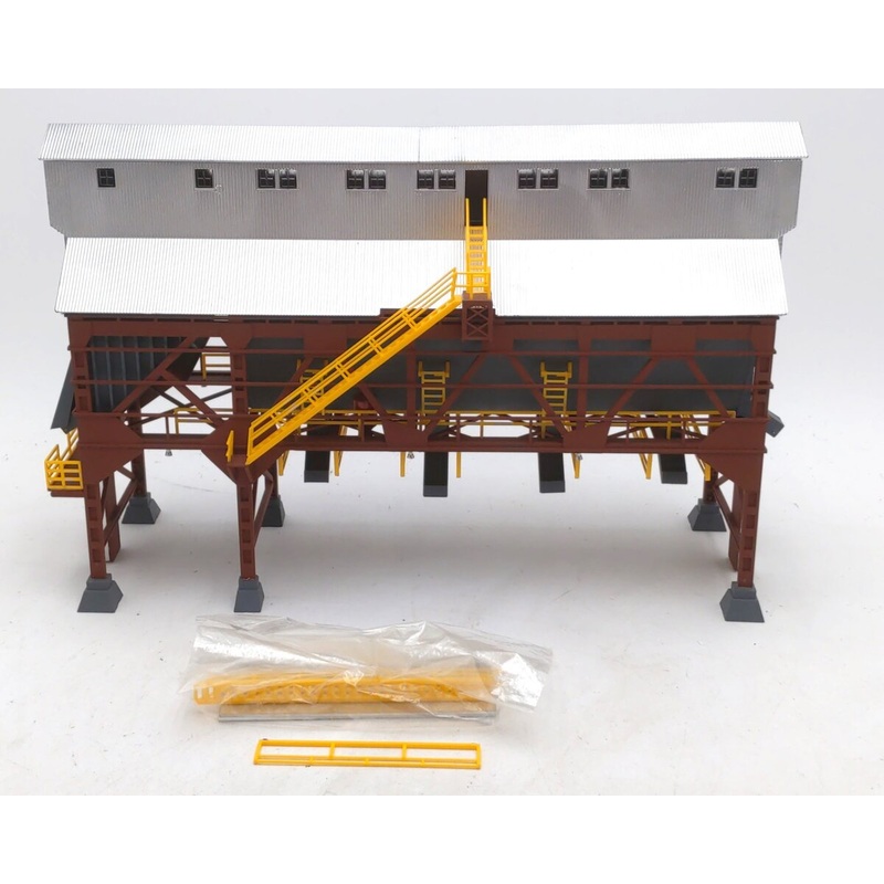 IHC 5000 HO Cheyenne 650 Ton Coal Bunker and Ash Dump (Assembled) EX