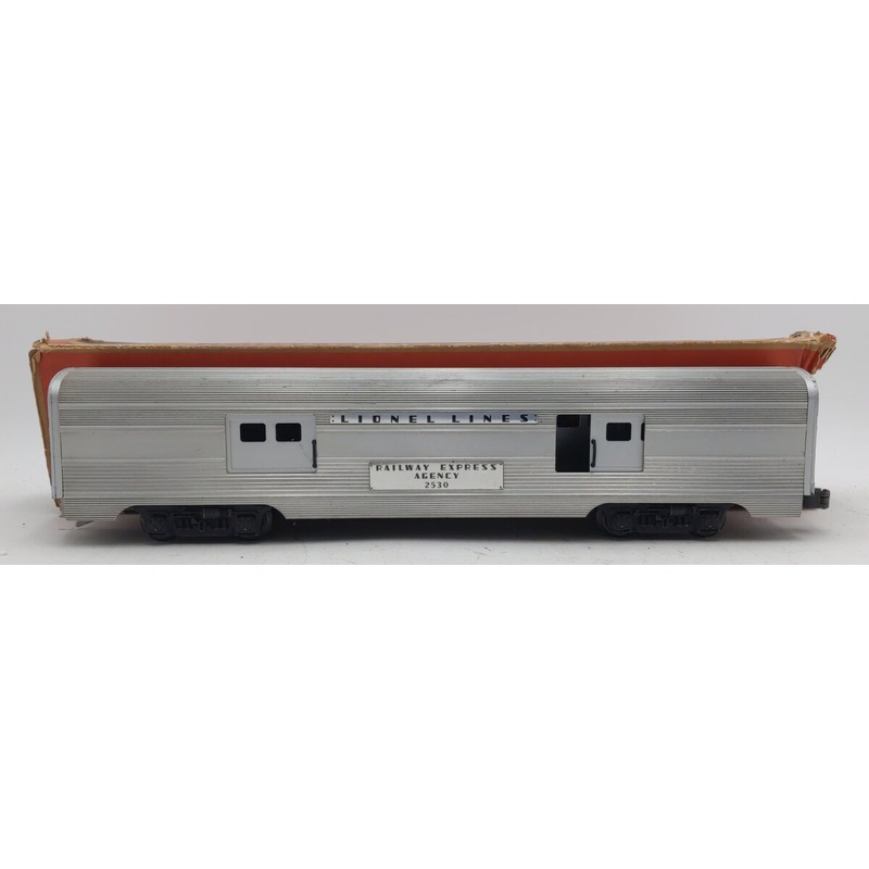 Lionel 2530 Vintage O Lionel Lines REA Aluminum Baggage Car Type III VG/Box