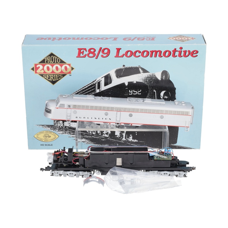 Proto 2000 21001 HO Scale CB&Q EMD E8/9A Diesel Locomotive #9939A NIB