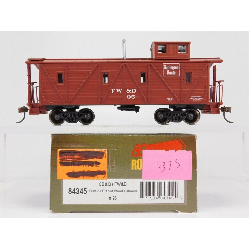 Roundhouse 84345 HO FWD Outside Braced Wood Caboose #95 NIB
