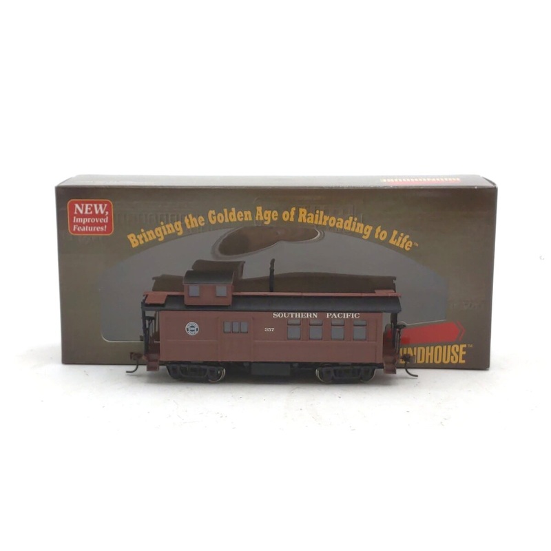 Roundhouse 84337 HO Scale Southern Pacific Drover’s Caboose #357 NIB