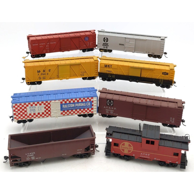 Tyco & Other HO Scale Assorted Freight Cars [8] EX