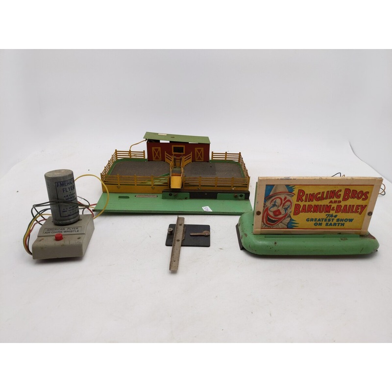 American Flyer S Vintage 771 Corral, 577 Billboard, & Air Whistle [3] VG