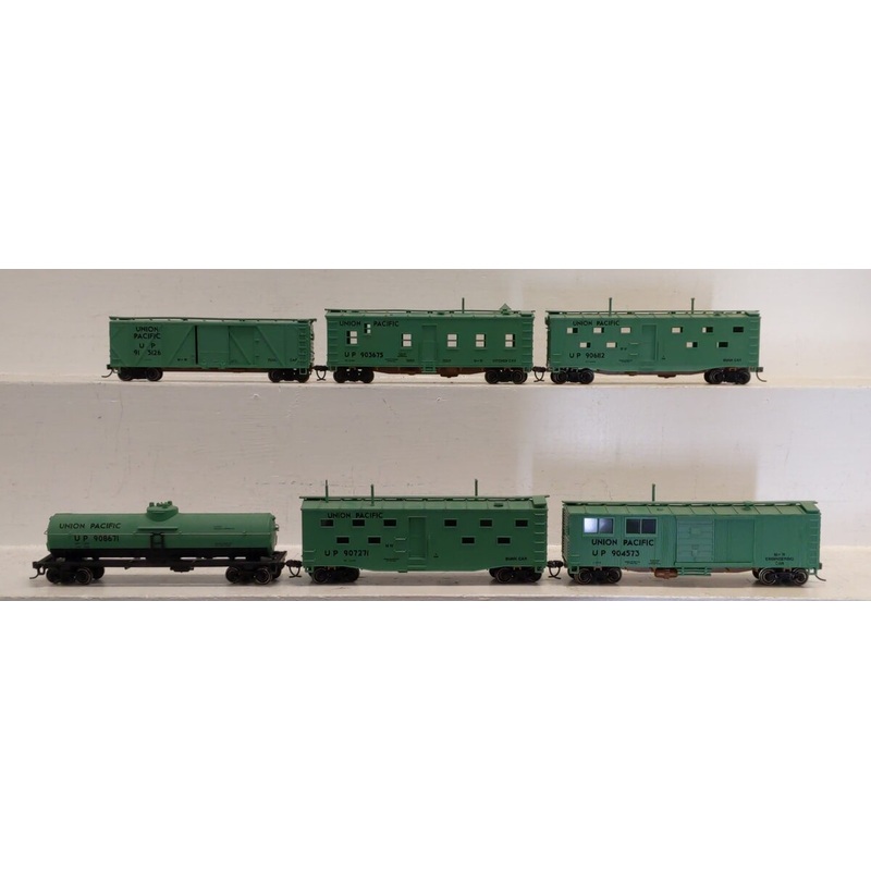 Assorted HO Union Pacific Freight Cars [6] VG
