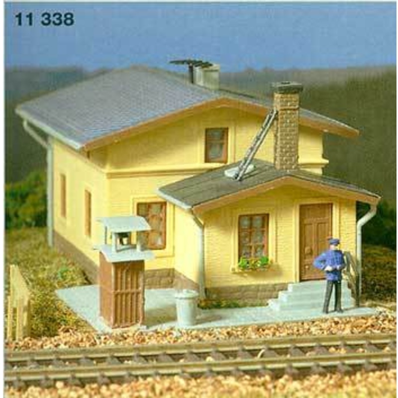 Auhagen 11338 HO Scale Track Inspectors House Model Building Kit