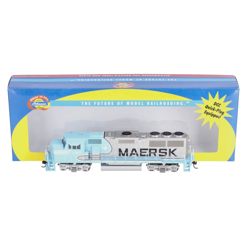 Athearn 91510 HO Scale Maersk GP60M Powered Diesel Locomotive #146 NIB