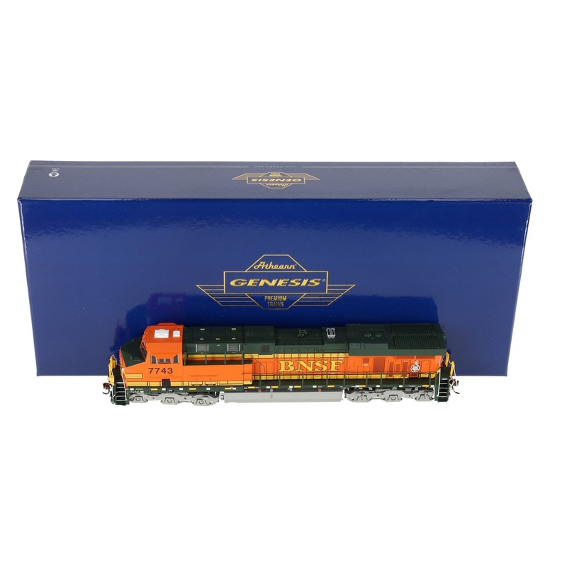 Athearn G83107 HO BNSF ES44DC Diesel Locomotive with DCC & Sound #7743 NIB