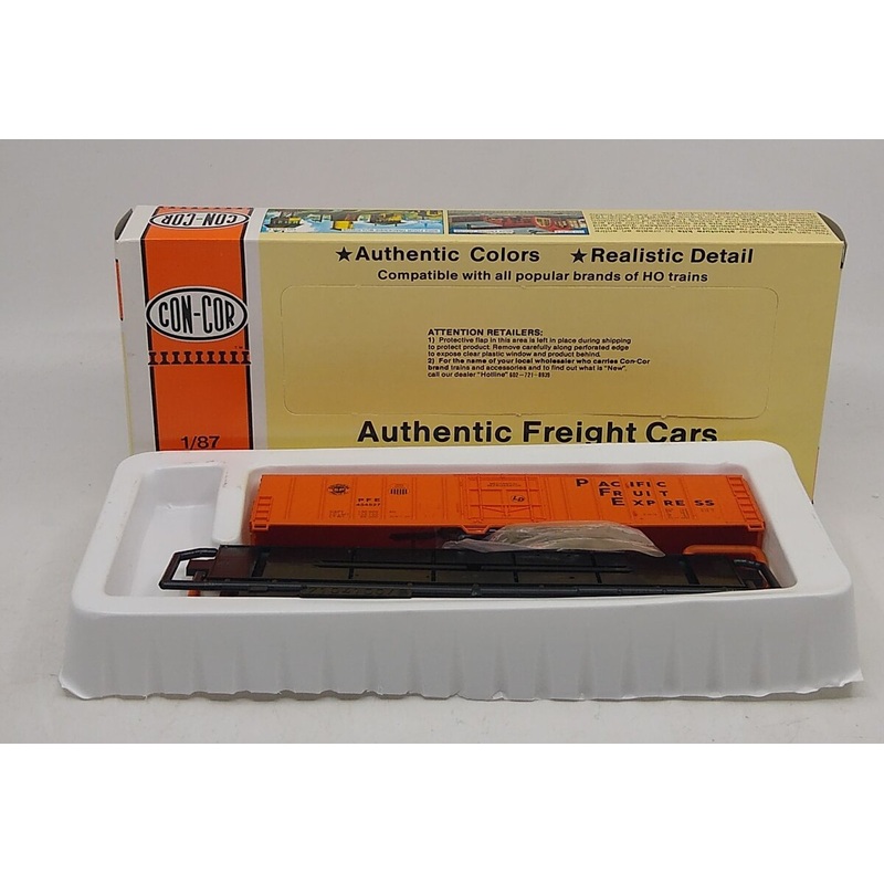 Con-Cor 0001-009801-8 HO Pacific Fruit Express 57′ Mech Reefer # 454527 Kit EX/Box