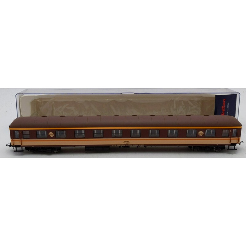 Electrotren  HO 8049 Renfe Passenger Car 18005k LN/Box