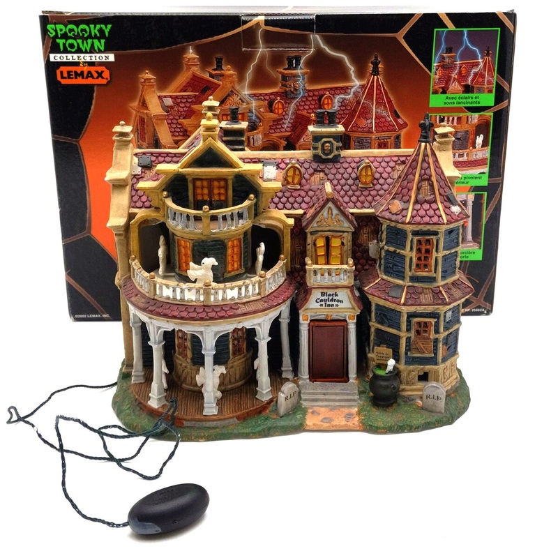 Lemax 25662A Spooky Town Porcelain Lighted Black Cauldron Inn LN/Box