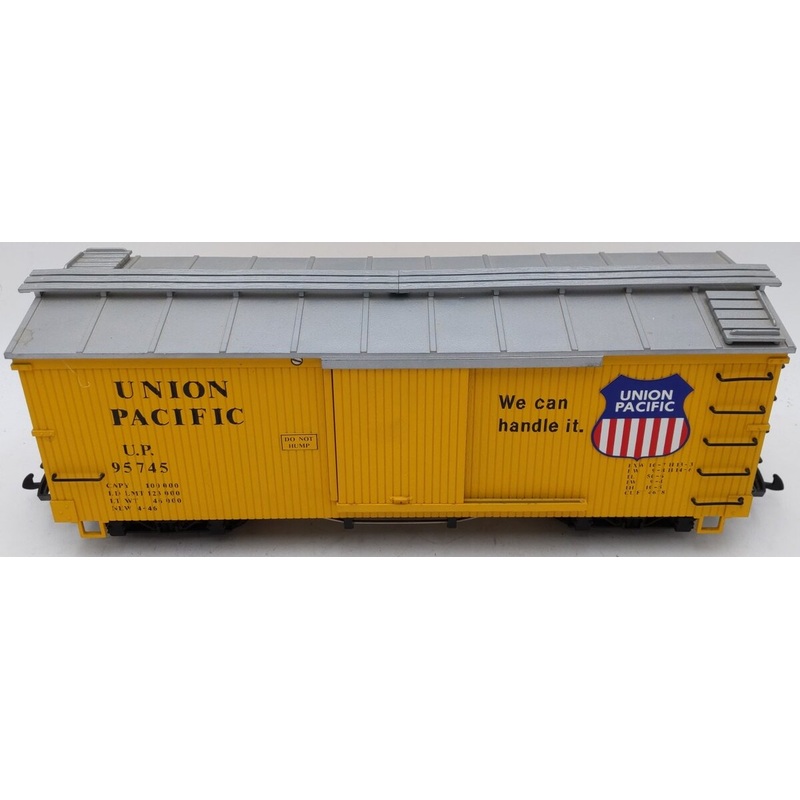 LGB 4067-A01 G Scale Union Pacific Boxcar #95745 EX