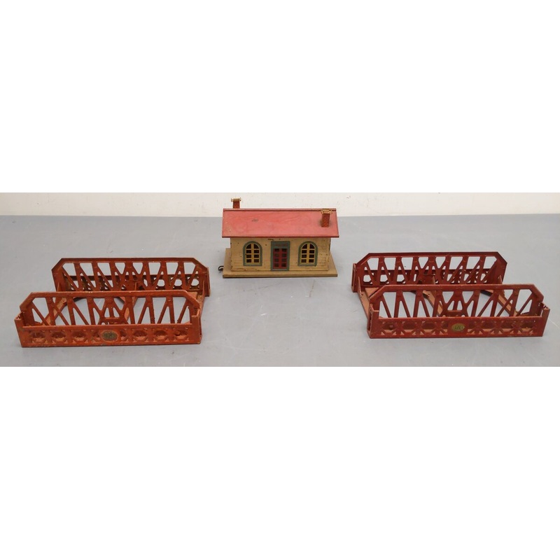 Lionel Assorted Postwar O Gauge Building Sets #270 (2), #127 VG