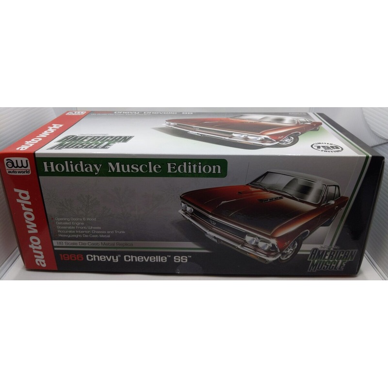 Auto World 1041 1:18 1966 Chevrolet Chevelle SS 396 Christmas Edition