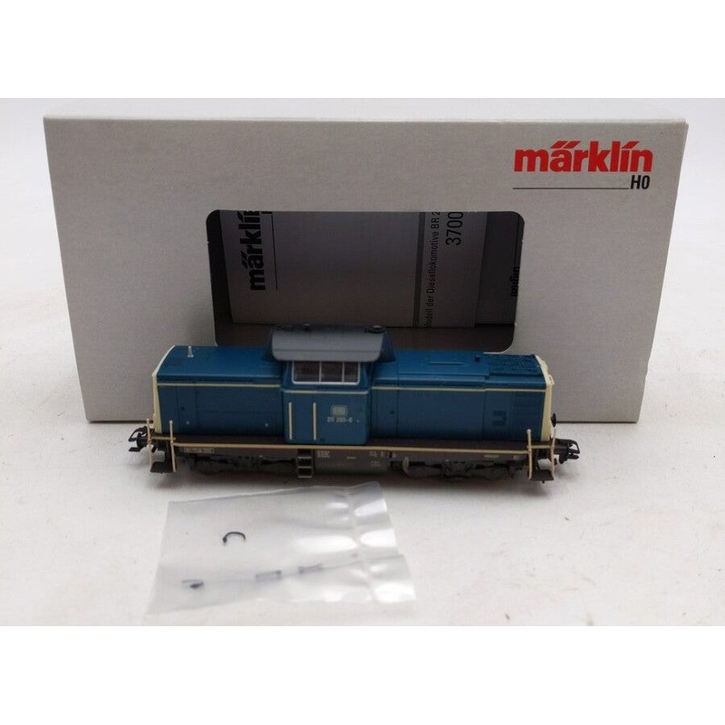 Marklin 37002 HO German Federal Railroad Class 211 Diesel Locomotive w/Digital LN/Box