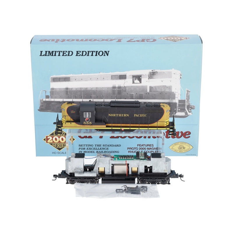 Proto 2000 23594 HO Scale Northern Pacific GP-7 Diesel Locomotive #555 NIB