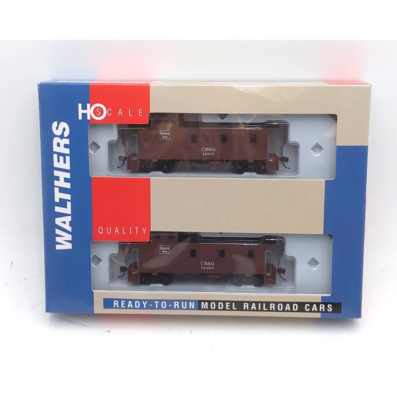 Walthers 932-27503 HO Scale Burlington Route 30′ Wood Caboose (Pack of 2) NIB