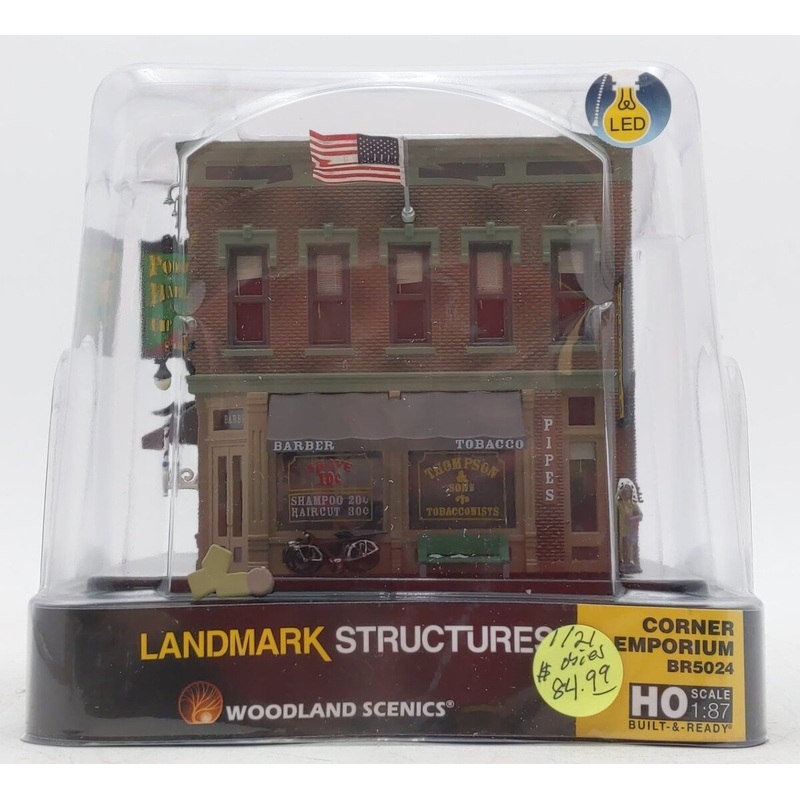 Woodland Scenics BR5024 HO Built-&-Ready Corner Emporium Building EX/Box