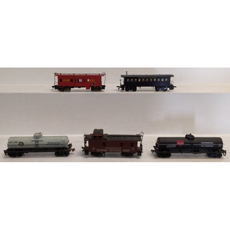 Assorted HO Scale Caboose & Tank Cars [5] EX