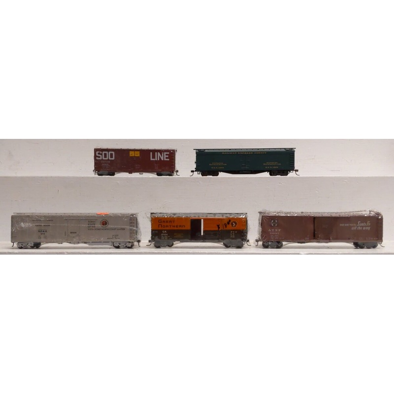Assorted HO Scale Freight Cars [5] VG
