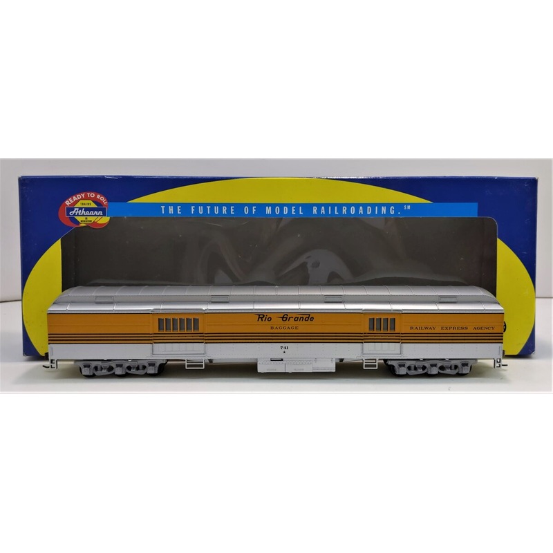 Athearn 7840 HO Scale Rio Grande Baggage Passenger Car #741 NIB