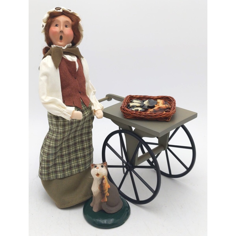 Byers’ Choice Carolers 2001 ‘Cries of London’ Lady Fishmonger doll w/ Cat & Cart LN