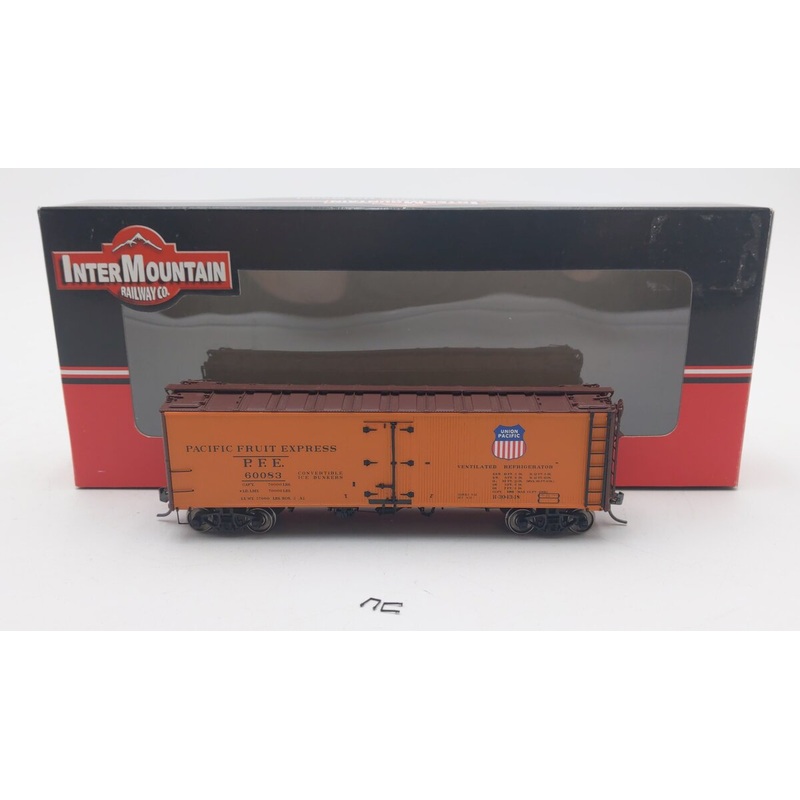 InterMountain 47401-25 HO Scale Pacific Fruit Express Refrigerator Car #60083 EX/Box