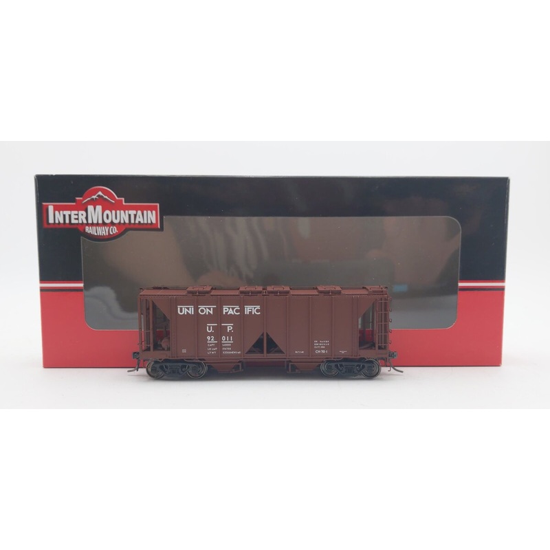 InterMountain 48606-13 HO Scale Union Pacific 2-Bay Covered Hopper #92011 LN/Box
