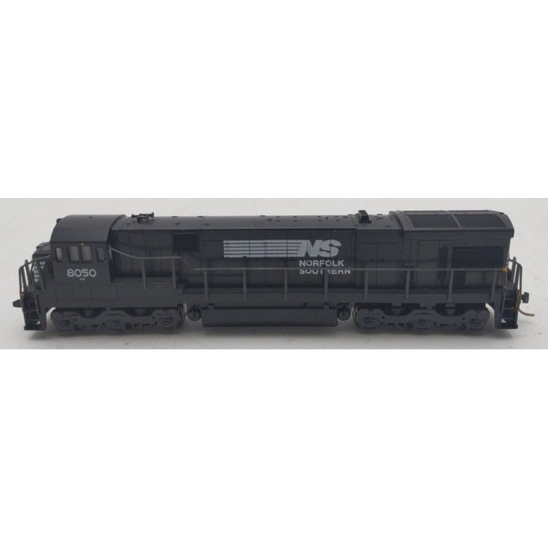 Kato 176-30A N Scale Norfolk Southern GE C30-7 Diesel #8050 EX