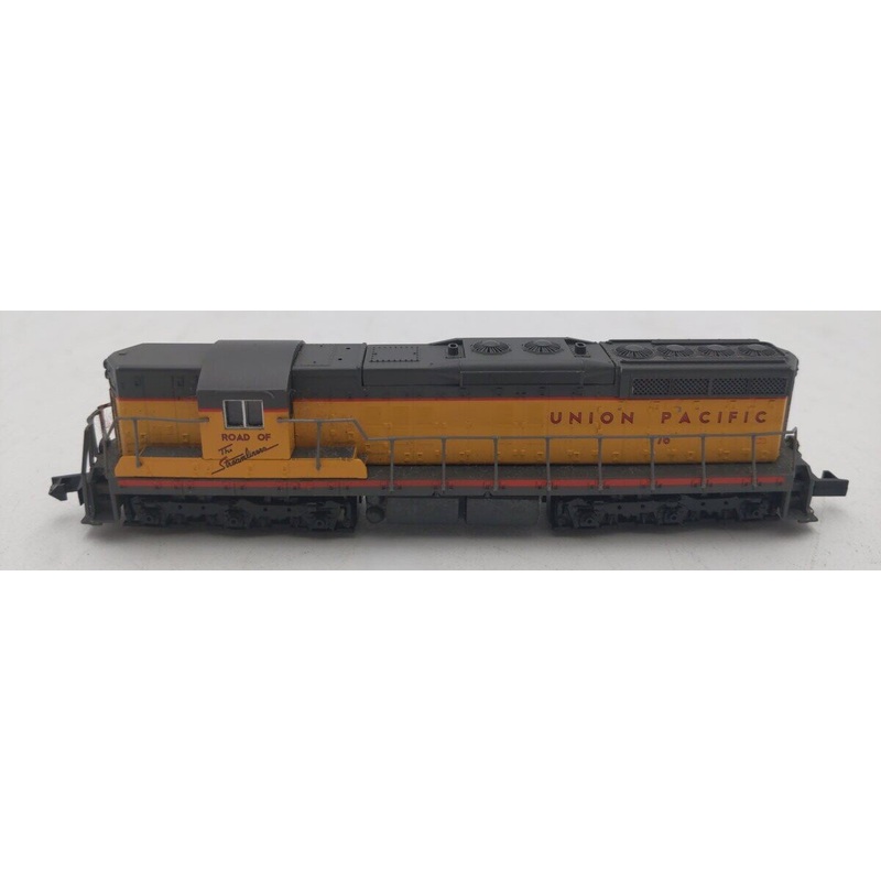 Life Like 7775 N Scale Union Pacific SD-7 Powered Diesel Locomotive #776 VG