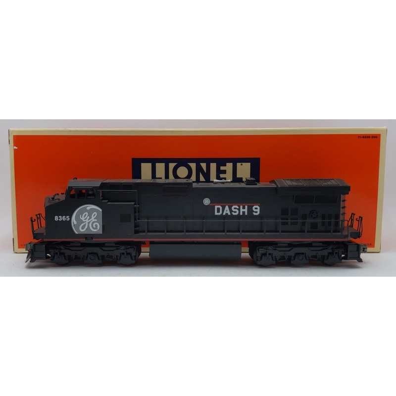 Lionel 6-18226 General Electric Dash-9 Diesel Locomotive #8365 EX/Box