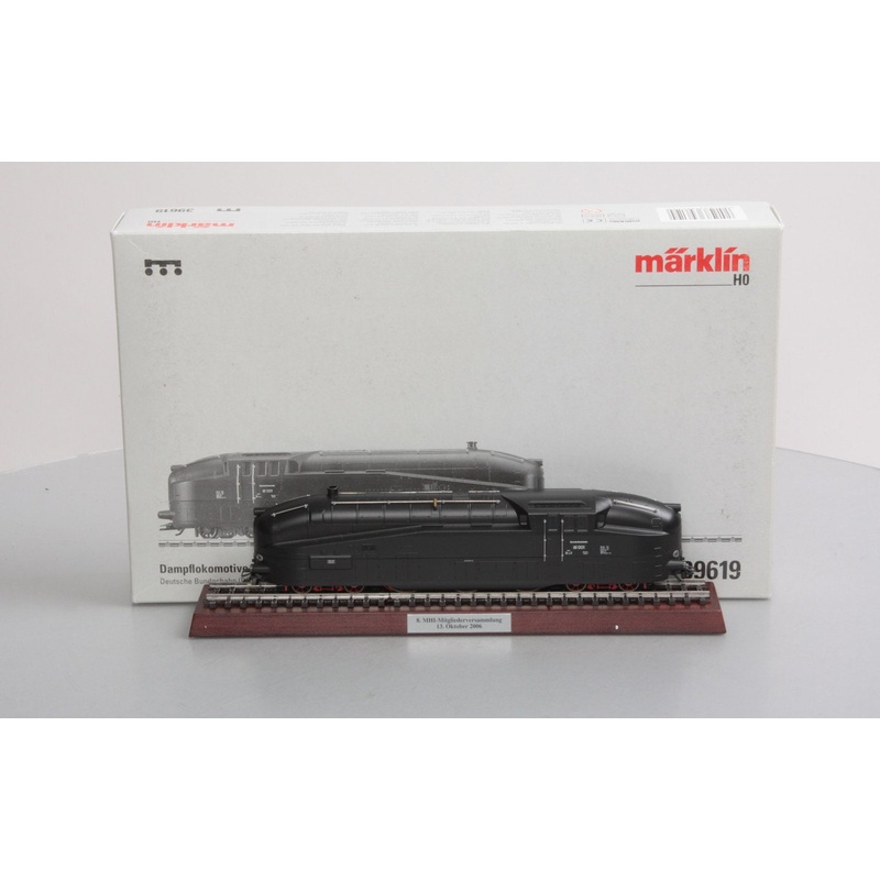 Marklin 39619 HO BR 61 Class 4-6-4 Steam Locomotivie w/Display Track LN/Box