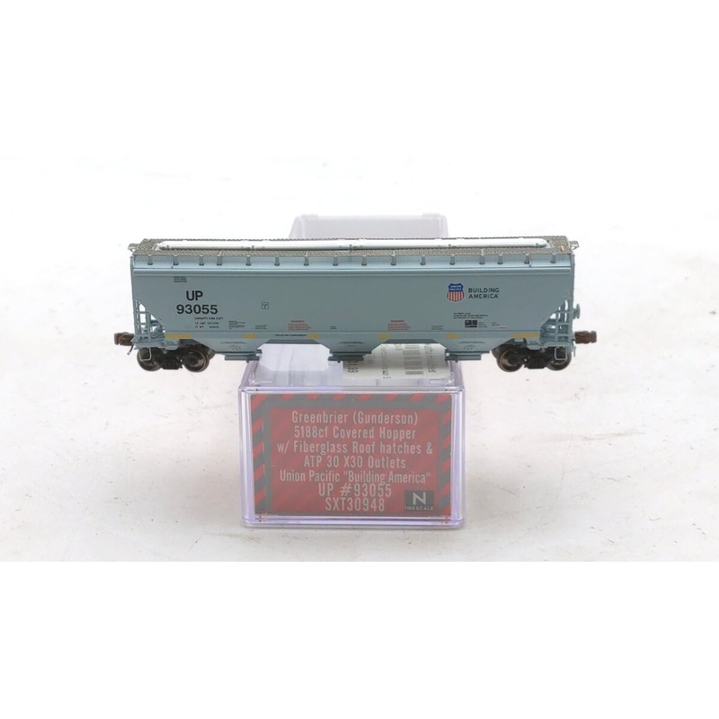 Scale Trains SXT30948 N Scale Union Pacific 5188 Cu. Ft. Covered Hopper #93055 NIB