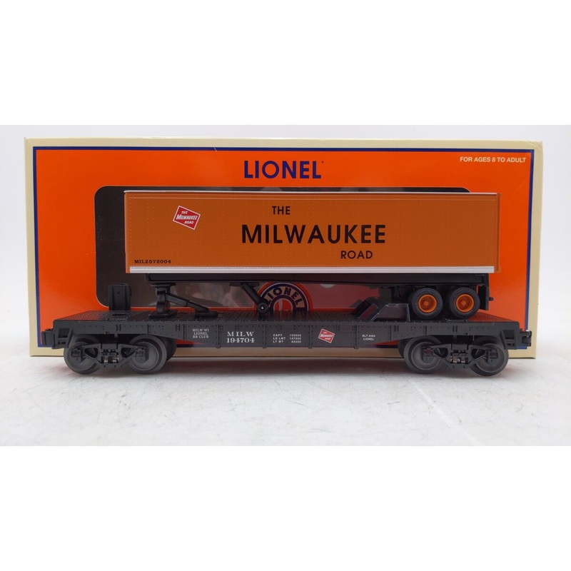 Lionel 6-52298 O Gauge Milwaukee Road Flatcar w/Trailer EX/Box