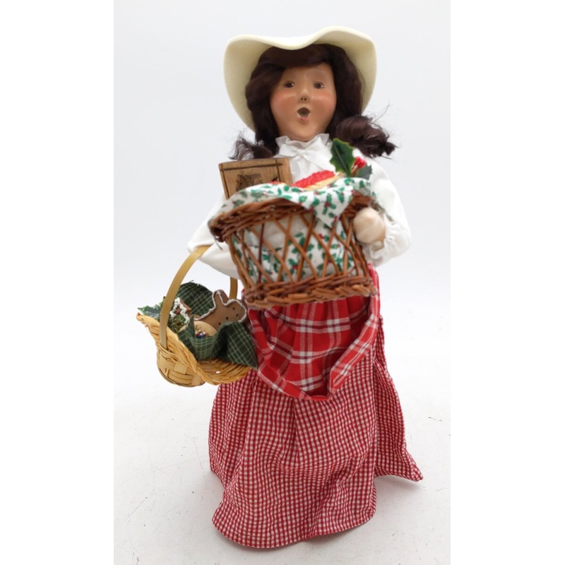 Byers’ Choice The Carolers 2003 ‘Cries of London’ Cookie Vendor Doll w/Baskets LN