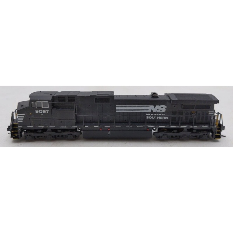 Kato N Scale Northern Southern Diesel Locomotive #9097 EX