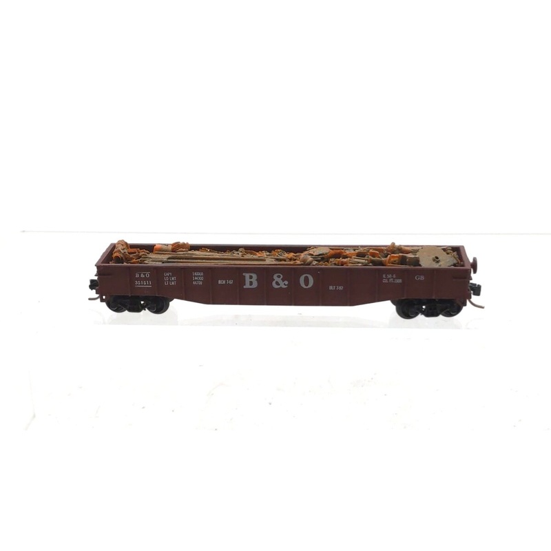 Con-Cor 1151-K N Scale Baltimore & Ohio 54′ Mill Gondola w/Scrap Load #351511 EX