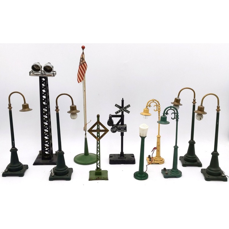 Lionel Vintage O Assorted Accessories [11]