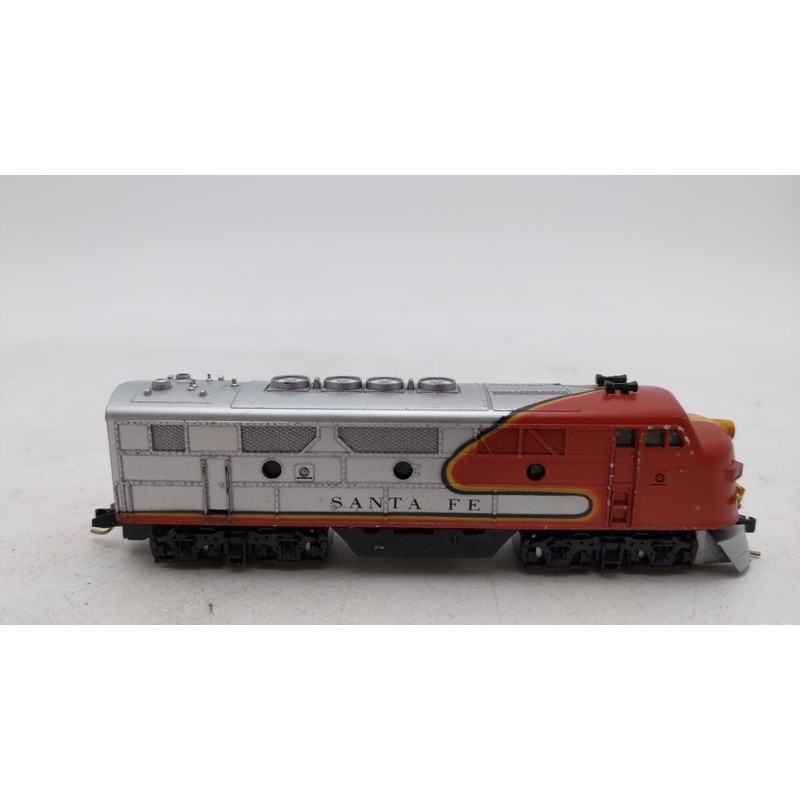 N Scale Santa Fe Diesel Locomotive VG
