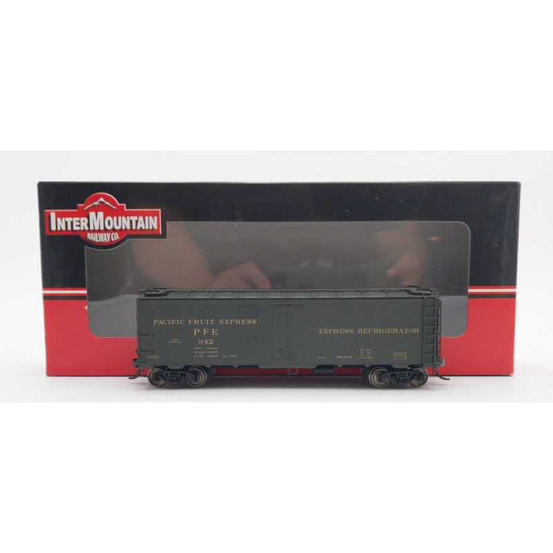 InterMountain 46712P-06 HO Scale Pacific Fruit Express Refrigerator Car #942 EX/Box