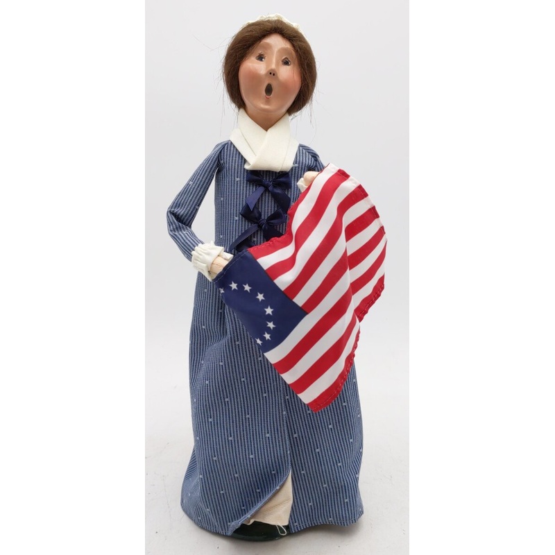 Byers’ Choice The Carolers 2003 4th of July Betsy Ross Doll w/Colonial Flag LN