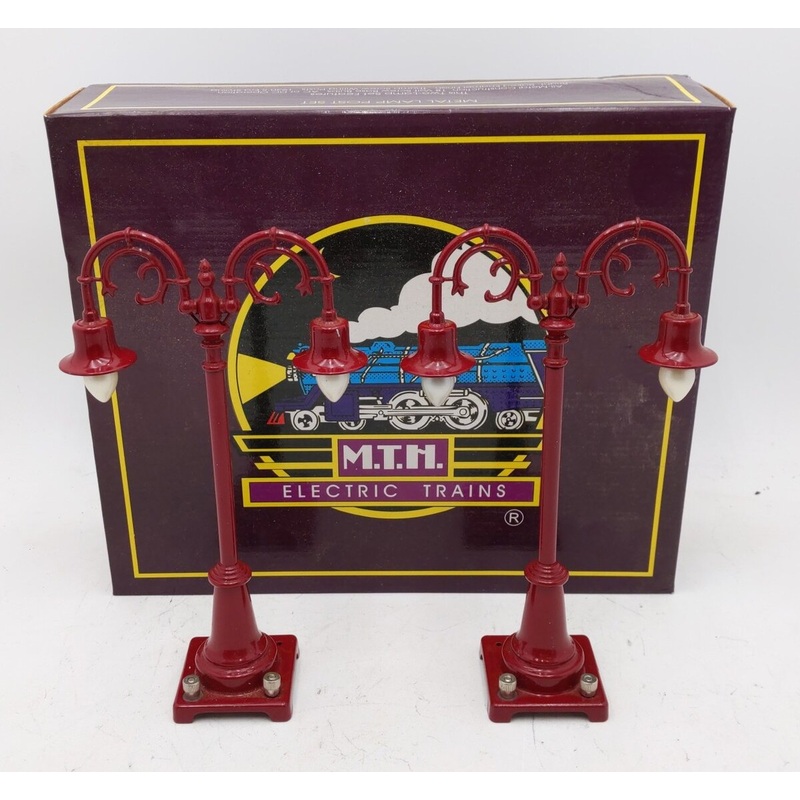 MTH 20-1019 O No.54 Maroon Lamp Post Set EX/Box