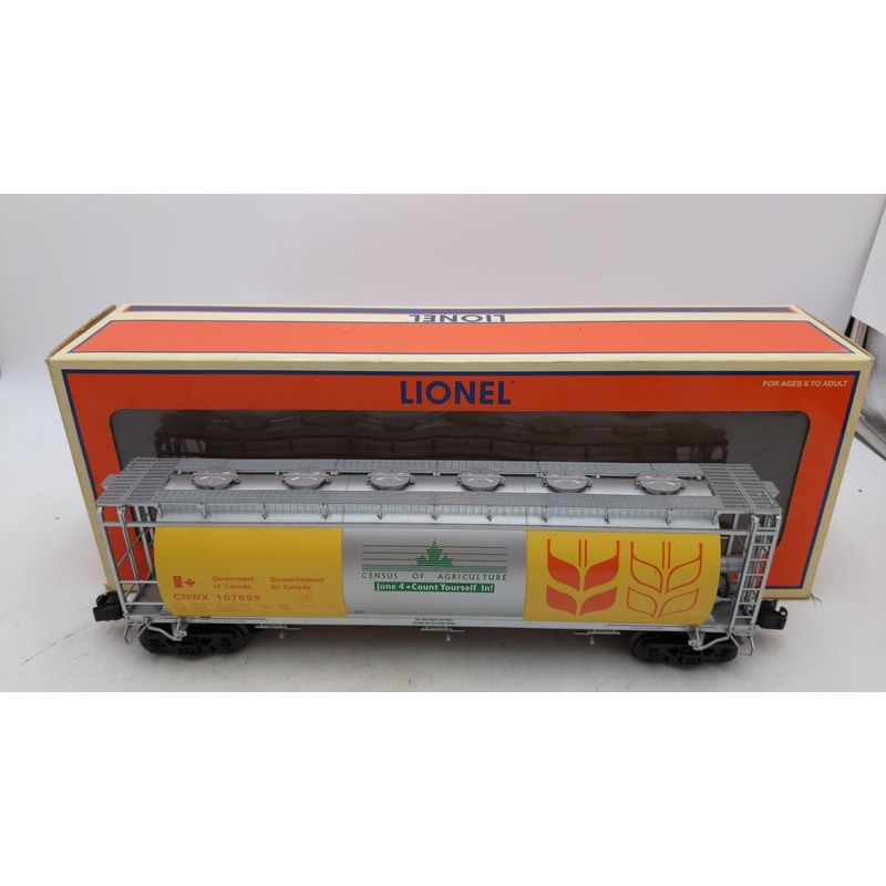 Lionel 6-27112 O Gauge Gov. of Canada 3-Bay Cylindrical Hopper #107699 EX/Box
