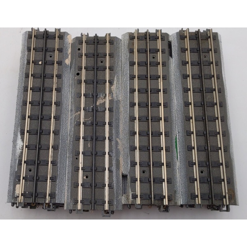 MTH 40-1001 RealTrax 10 Straight Track Section With Solid Rails [20] EX