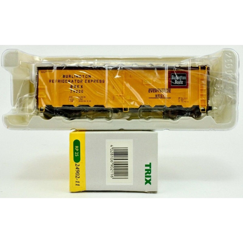 Trix 24902-11 HO Scale CB&Q Burlington Route Reefer LN/Box