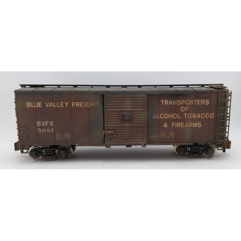 G Scale Blue Valley Freight Custom Weathered Boxcar #5681 VG