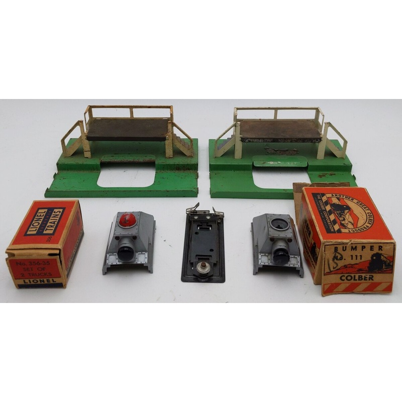 Lionel O Vintage Assorted Layout Accessories [6]