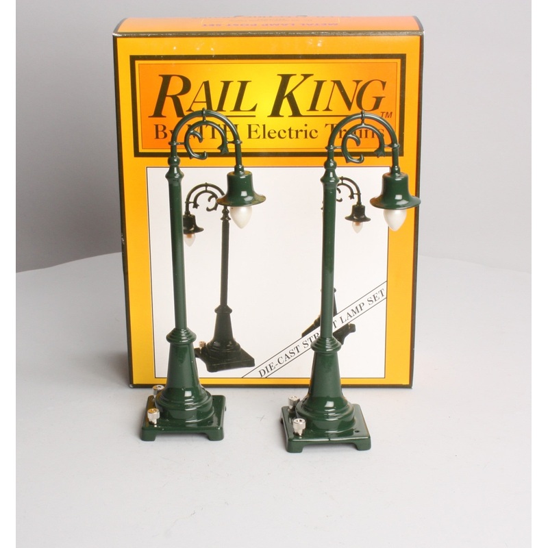 MTH 20-1031 O #59 Green Street Lamp Set (Pack of 2) LN/Box